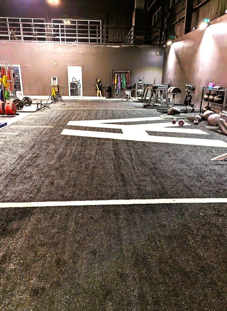 No-equipments-workout-for-beginners-and-professional-748x1024.jpg